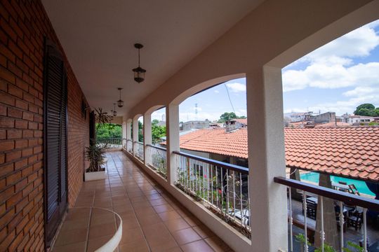 Varanda de casa para alugar com 5 quartos, 1000m² em Jardim Antônio Cassillo, Votorantim