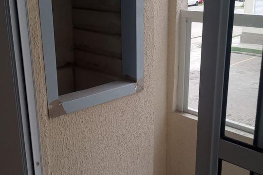 Varanda de apartamento à venda com 2 quartos, 32m² em Costa E Silva, Porto Alegre