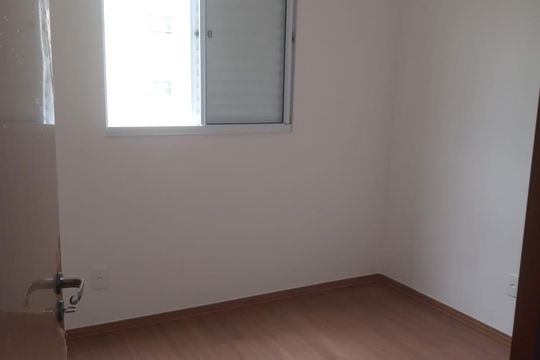 Quarto de apartamento à venda com 2 quartos, 32m² em Costa E Silva, Porto Alegre