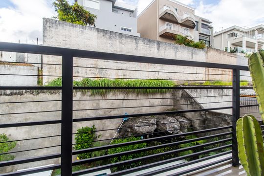 Varanda de casa de condomínio para alugar com 4 quartos, 385m² em Alphaville, Santana de Parnaíba