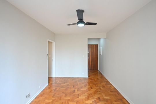 Sala de apartamento para alugar com 3 quartos, 74m² em Vila Progredior, São Paulo