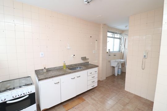 Cozinha de apartamento para alugar com 2 quartos, 60m² em Freguesia (ilha do Governador), Rio de Janeiro