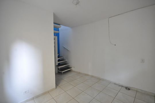 Sala 2 de casa à venda com 4 quartos, 150m² em Vila Gustavo, São Paulo