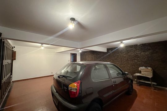 Garagem de casa para alugar com 4 quartos, 800m² em Alto da Lapa, São Paulo