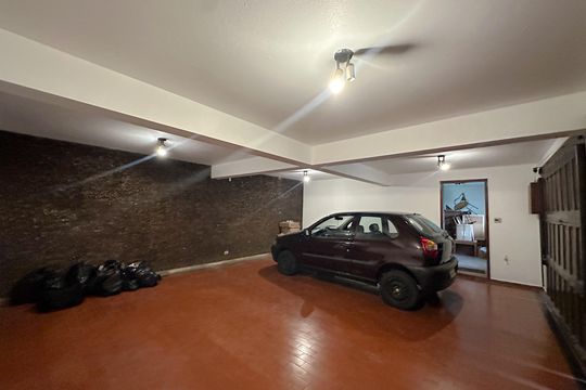Garagem de casa para alugar com 4 quartos, 800m² em Alto da Lapa, São Paulo