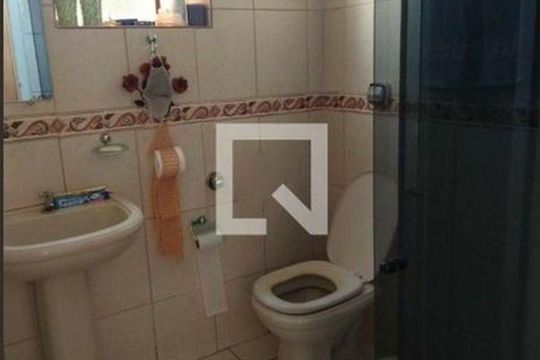 Casa para alugar com 3 quartos, 250m² em Alto Caiçaras, Belo Horizonte
