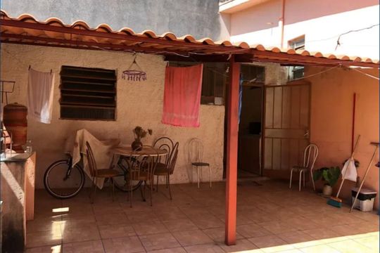 Casa para alugar com 3 quartos, 250m² em Alto Caiçaras, Belo Horizonte