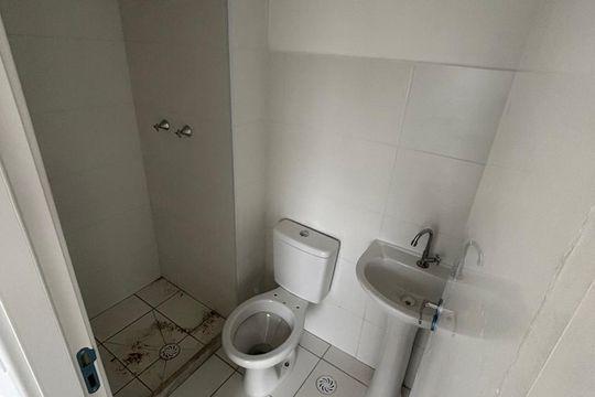 Banheiro de apartamento à venda com 2 quartos, 39m² em Vila Independencia, São Paulo