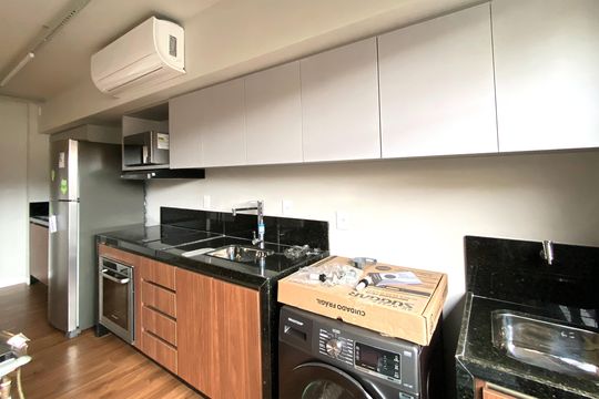 Cozinha de apartamento para alugar com 1 quarto, 49m² em Santa Tereza, Belo Horizonte