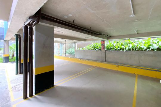 Garagem de apartamento para alugar com 1 quarto, 49m² em Santa Tereza, Belo Horizonte