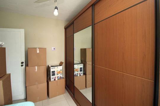Quarto 2 de apartamento à venda com 2 quartos, 48m² em Olaria, Rio de Janeiro