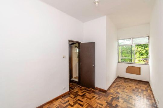 Quarto 2 de apartamento para alugar com 2 quartos, 60m² em Jardim América, Rio de Janeiro