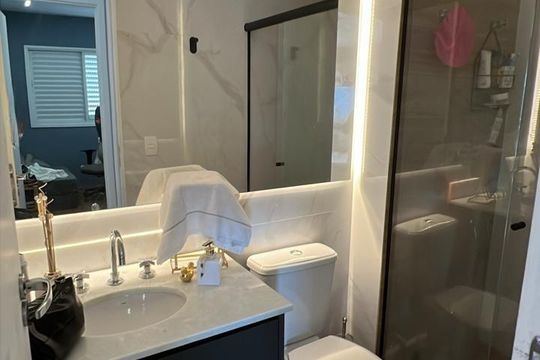 Banheiro de apartamento para alugar com 2 quartos, 62m² em Centro, Barueri