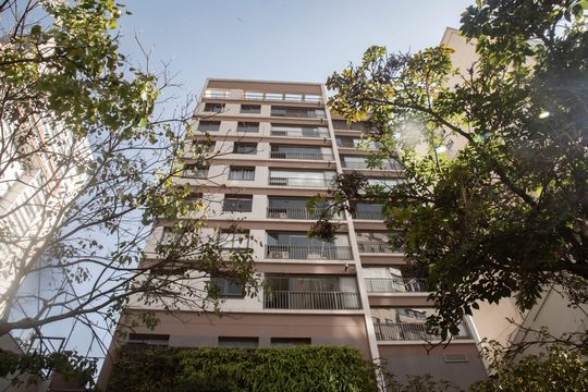 Fachada de apartamento à venda com 2 quartos, 57m² em Chácara Inglesa, São Paulo