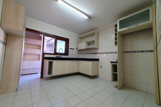 Cozinha  de apartamento para alugar com 3 quartos, 142m² em Centro, Canoas