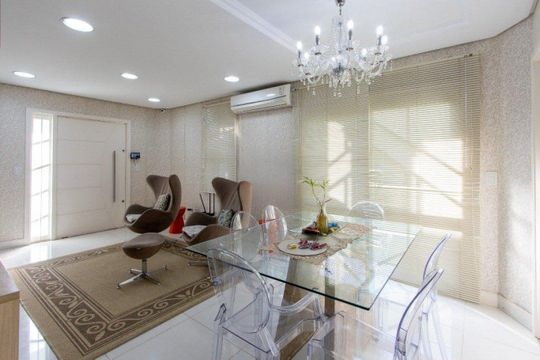 Sala  de casa para alugar com 5 quartos, 330m² em Tristeza, Porto Alegre