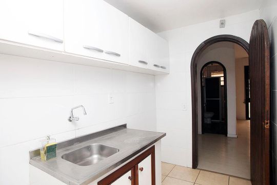 Cozinha + Área de Serviço de apartamento à venda com 1 quarto, 48m² em Petrópolis, Porto Alegre