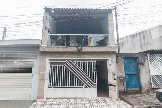 Fachada de casa para alugar com 2 quartos, 227m² em Vila Arbame, Poá