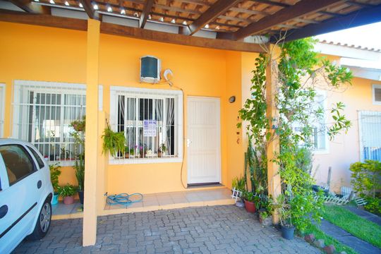 Fachada da Casa de casa de condomínio à venda com 3 quartos, 70m² em Jardim Dona Leopoldina, Porto Alegre