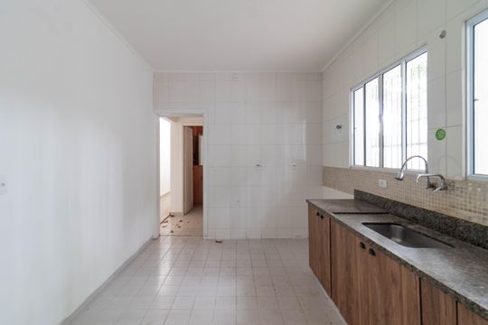 Cozinha de casa para alugar com 4 quartos, 459m² em Lapa, São Paulo