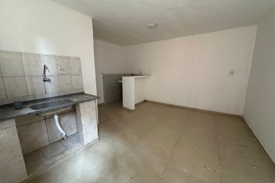 Casa para alugar com 1 quarto, 70m² em Jardim Silveira, Barueri
