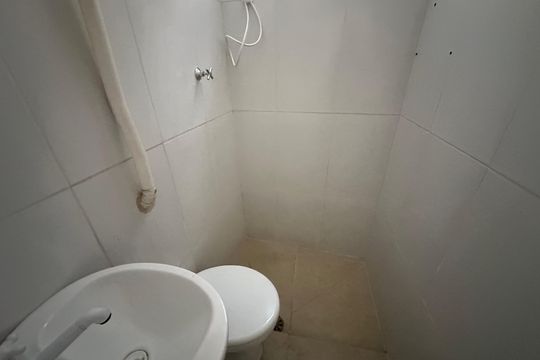 Banheiro de casa para alugar com 1 quarto, 70m² em Jardim Silveira, Barueri