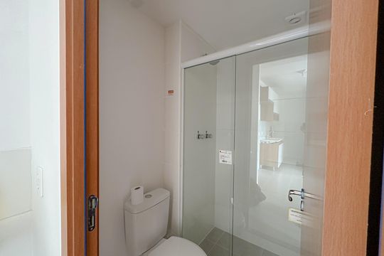 Banheiro de apartamento para alugar com 2 quartos, 36m² em Lapa, São Paulo