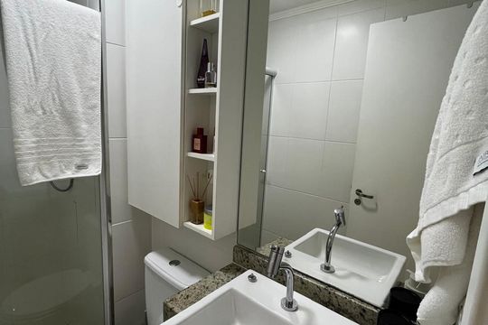Banheiro de apartamento para alugar com 1 quarto, 40m² em Bela Vista, São Paulo