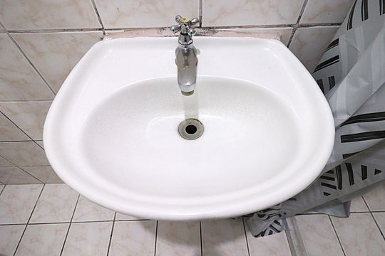Banheiro  de apartamento à venda com 1 quarto, 38m² em Farrapos, Porto Alegre