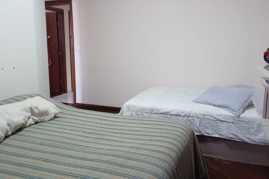 Quarto de casa para alugar com 4 quartos, 400m² em Jardim Rosana, Guarulhos