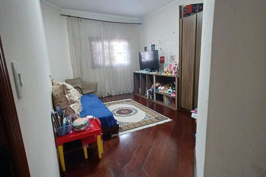 Quarto de casa para alugar com 4 quartos, 400m² em Jardim Rosana, Guarulhos