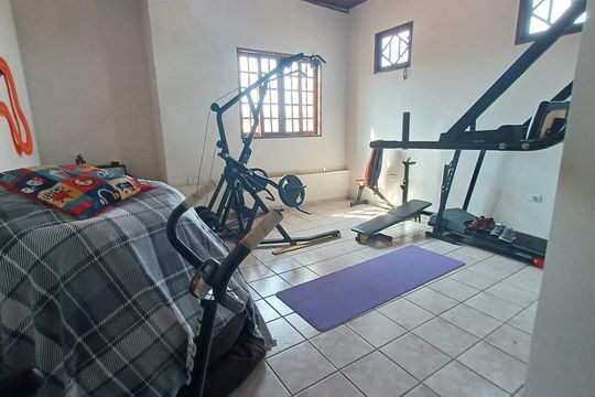 Área externa de casa para alugar com 4 quartos, 400m² em Jardim Rosana, Guarulhos