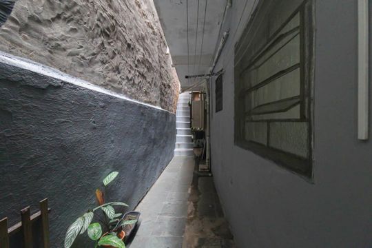 Corredor de casa para alugar com 1 quarto, 125m² em Parque Santa Madalena, São Paulo