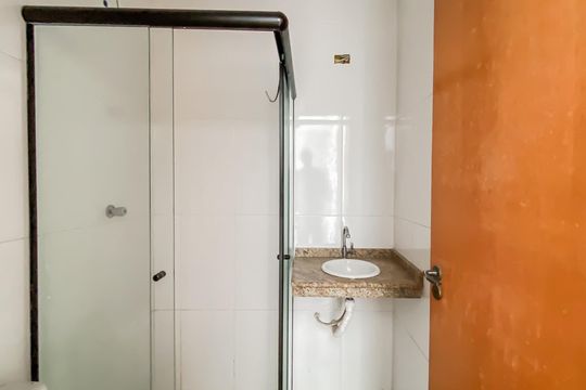 Banheiro de apartamento para alugar com 1 quarto, 45m² em Artur Alvim, São Paulo