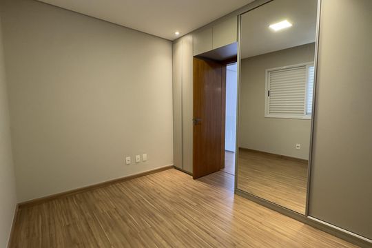 Casa de Condomínio à venda com 3 quartos, 158m² em Sobradinho, Lagoa Santa