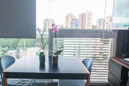 Varanda da Sala de kitnet/studio à venda com 1 quarto, 40m² em Panamby, São Paulo