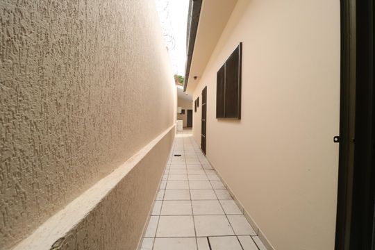 Corredor de casa para alugar com 3 quartos, 250m² em Tabajaras, Uberlândia
