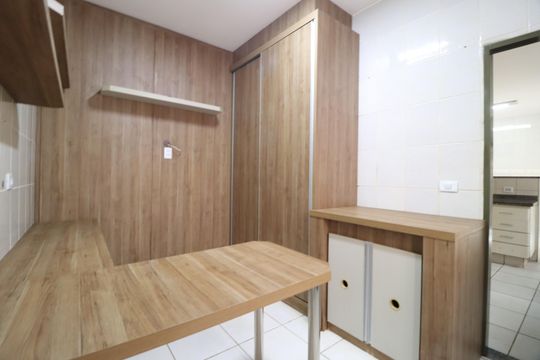 Escritório de casa para alugar com 3 quartos, 250m² em Tabajaras, Uberlândia