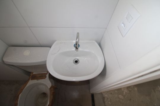 Banheiro de apartamento à venda com 1 quarto, 40m² em Piqueri, São Paulo