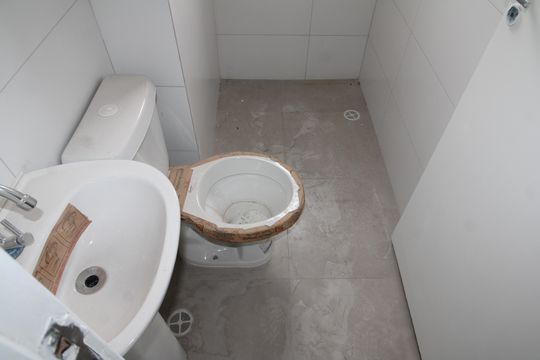 Banheiro de apartamento à venda com 1 quarto, 37m² em Piqueri, São Paulo