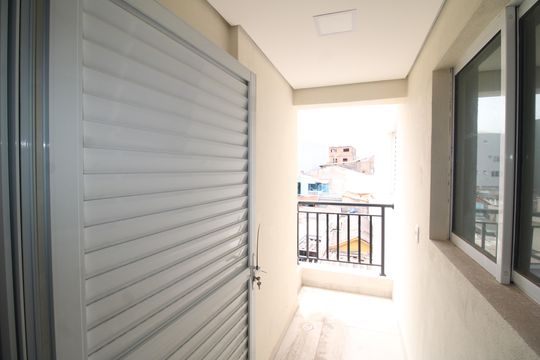 Sala / Cozinha de apartamento à venda com 2 quartos, 49m² em Piqueri, São Paulo