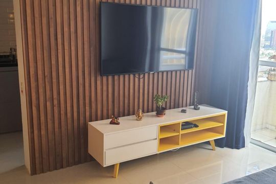 Sala de apartamento à venda com 2 quartos, 65m² em Alphaville Industrial, Barueri