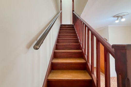 Escada de casa à venda com 2 quartos, 70m² em Ipiranga, São Paulo