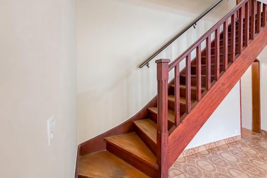 Escada de casa à venda com 2 quartos, 70m² em Ipiranga, São Paulo