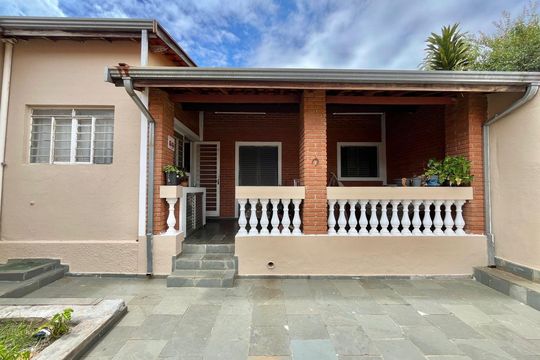 Edicula de casa para alugar com 3 quartos, 301m² em Cambuí, Campinas