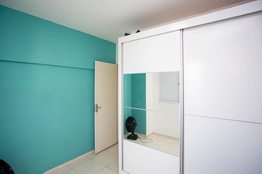 Quarto 2 de apartamento à venda com 2 quartos, 44m² em Canhema, Diadema