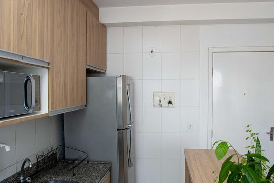 Cozinha de apartamento à venda com 2 quartos, 44m² em Canhema, Diadema
