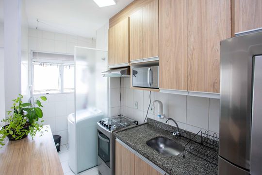 Cozinha de apartamento à venda com 2 quartos, 44m² em Canhema, Diadema
