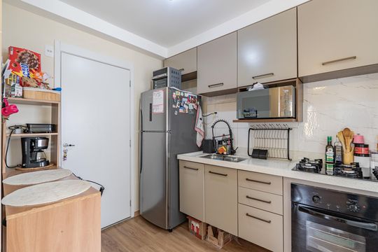 Cozinha de apartamento para alugar com 2 quartos, 37m² em Jardim Imperador (zona Sul), São Paulo