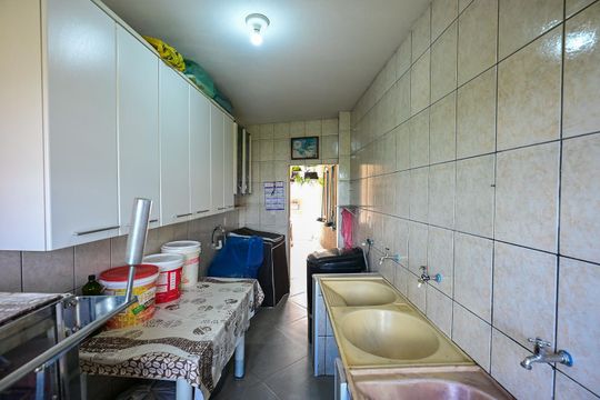 Área de Serviço  de casa à venda com 3 quartos, 224m² em Jardim Maria Rosa, Taboão da Serra
